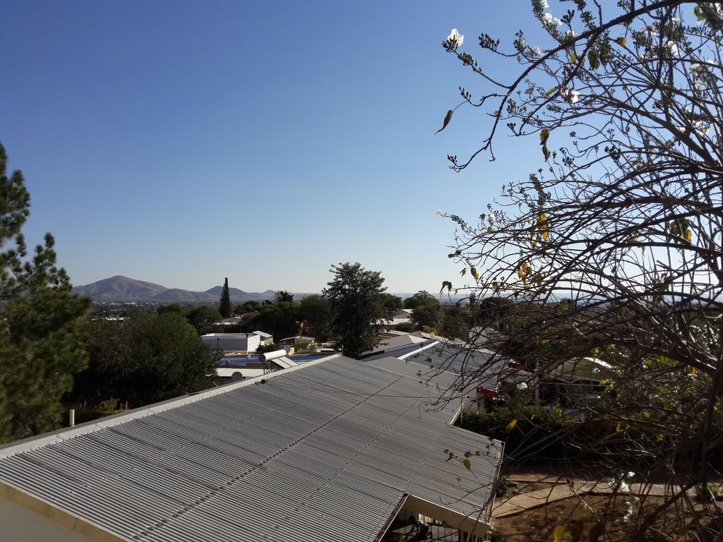 Suiderhof Self-Catering Hotel Windhoek Kültér fotó