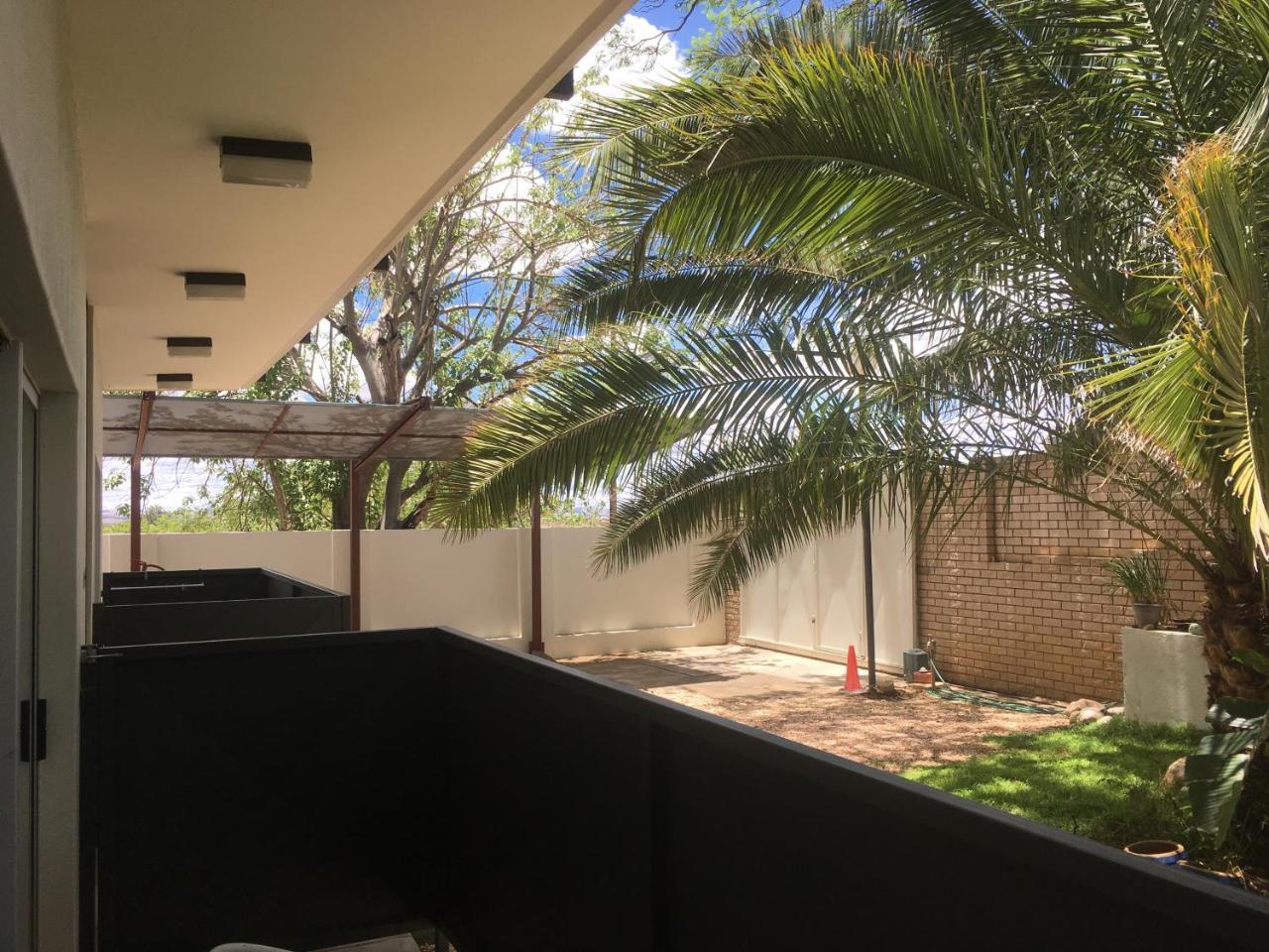 Suiderhof Self-Catering Hotel Windhoek Kültér fotó